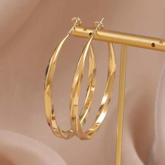 18K Gold Plated Hoop Earrings High Polish Finish Casual Commute Circle - Picture 5 of 6